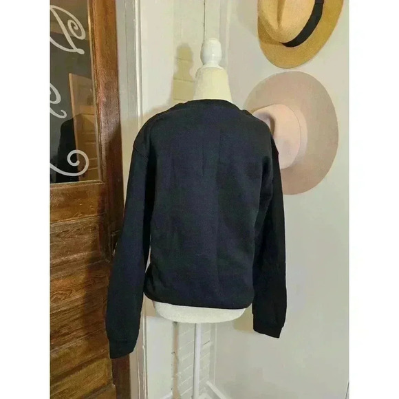 Box Lunch Hogwarts Size S Black Crewneck Sweatshirt NWT - Picture 2 of 6